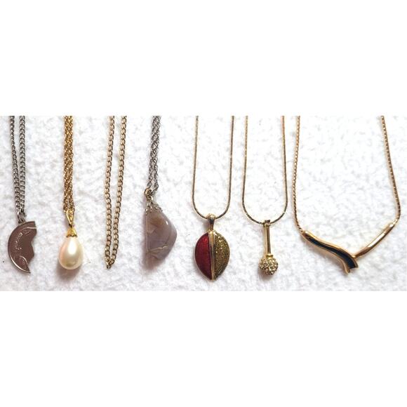 Lot of 7 Dainty Thin Chain Necklaces with Pendants Minimalist Delicate Style - Picture 2 of 8